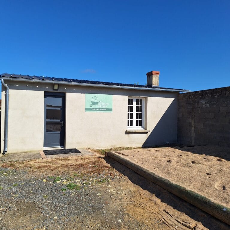 Magasin et jauge à la ferme